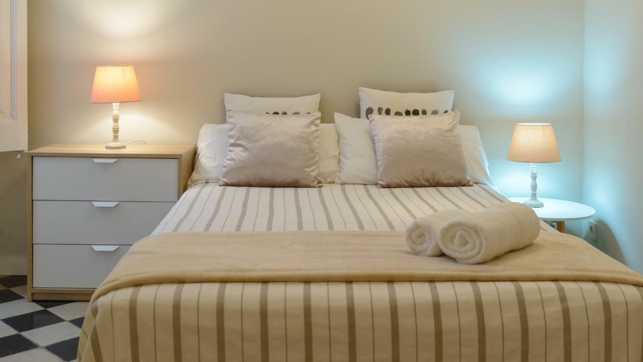 Apg Carrer Nou 10 Apartment Girona Luaran gambar