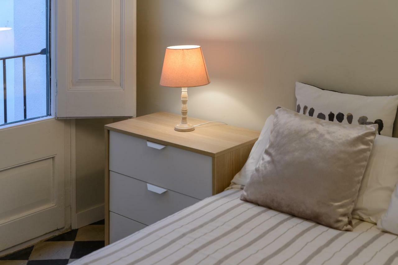 Apg Carrer Nou 10 Apartment Girona Luaran gambar